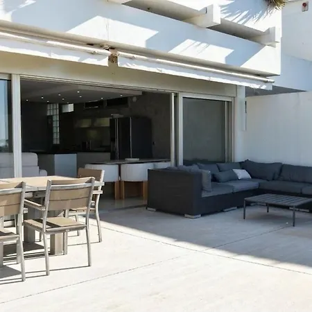 Vue 180° | Piscine&tennis à Appartement Cannes